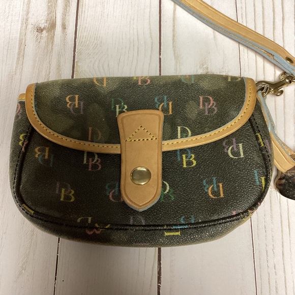 Vintage Dooney & Bourke Wristlet - Picture 3 of 11